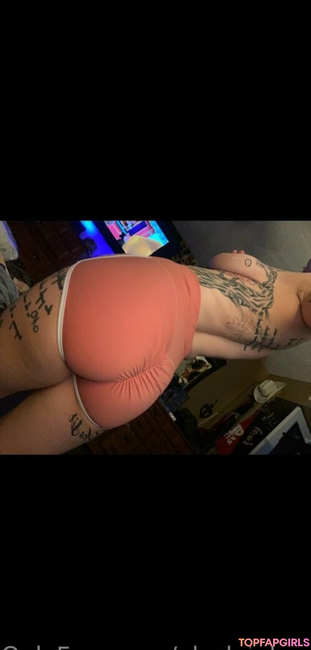 Photo nue de fuite OnlyFans de Alaskanbarbie20 #15 Photo nue de fuite OnlyFans de Alaskanbarbie20 #15