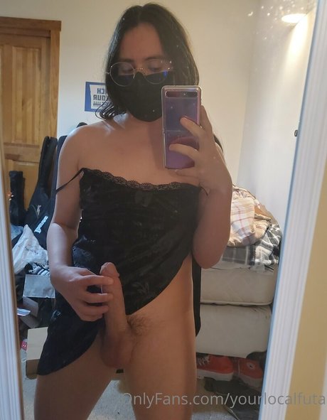 Photo nue de fuite OnlyFans de Yourlocalfuta