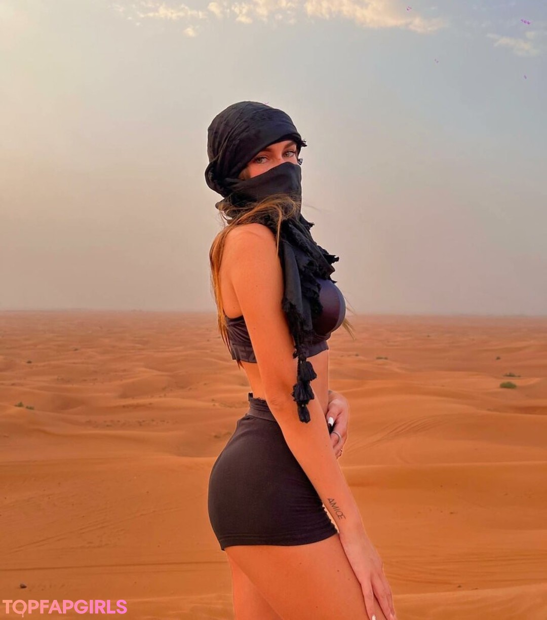 Photo nue de fuite OnlyFans de Elisa Esposito #50 Photo nue de fuite OnlyFans de Elisa Esposito #50