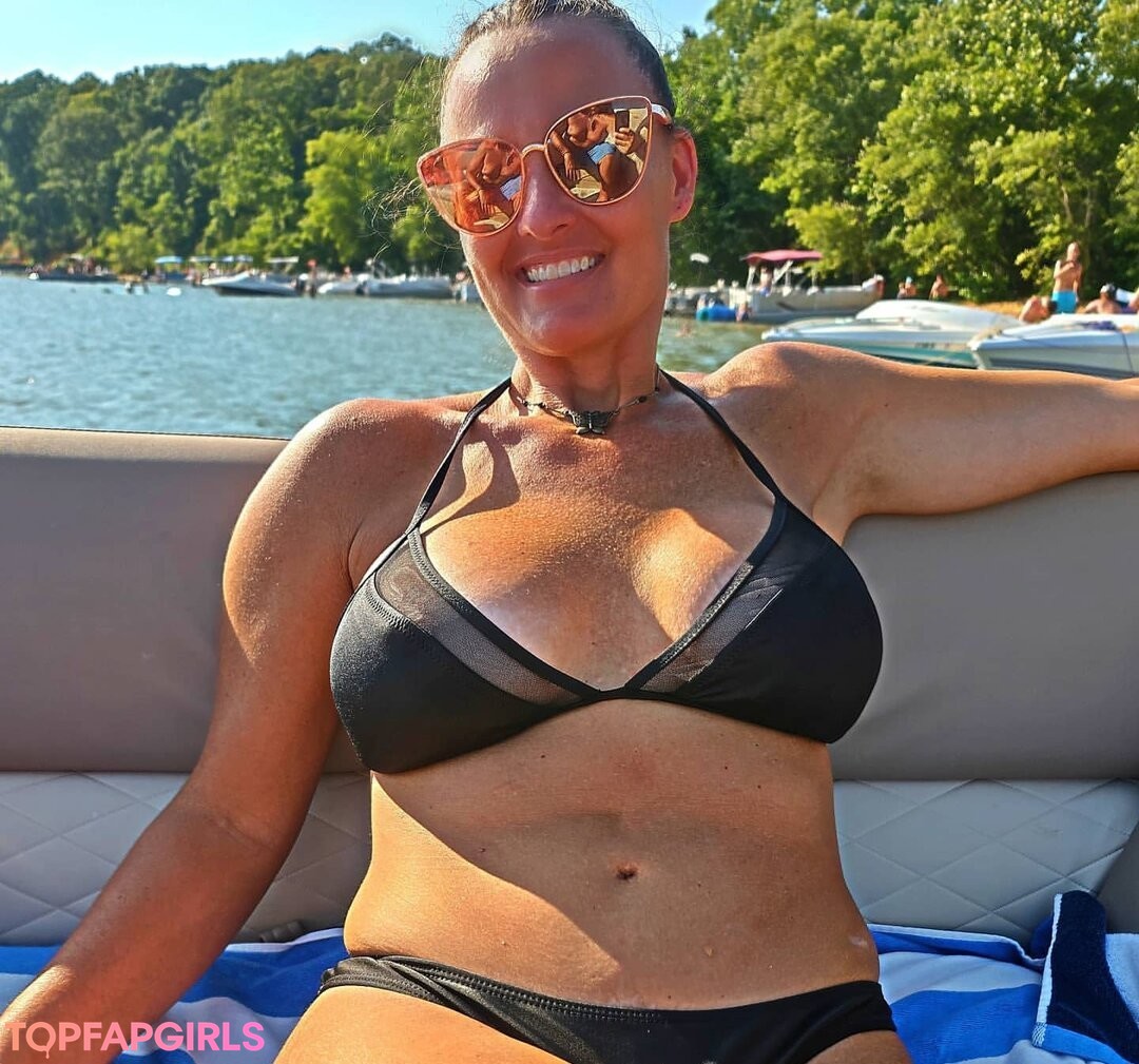 Photo nue de fuite OnlyFans de Baddie2thebone #22 Photo nue de fuite OnlyFans de Baddie2thebone #22