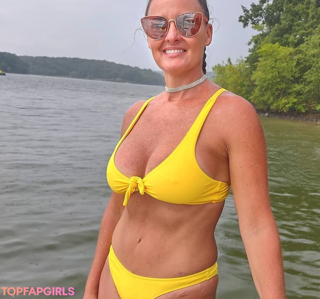 Photo nue de fuite OnlyFans de Baddie2thebone #45 Photo nue de fuite OnlyFans de Baddie2thebone #45