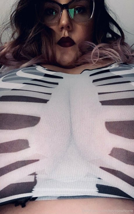 Photo nue de fuite OnlyFans de Horrorwhorre