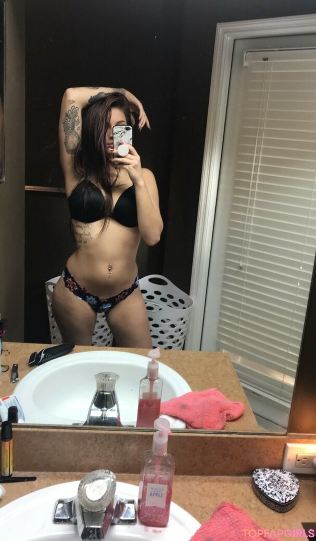 Photo nue de fuite OnlyFans de Yourslutnatalie #444 Photo nue de fuite OnlyFans de Yourslutnatalie #444