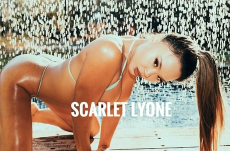 Photo nue de fuite OnlyFans de Scarletlyone