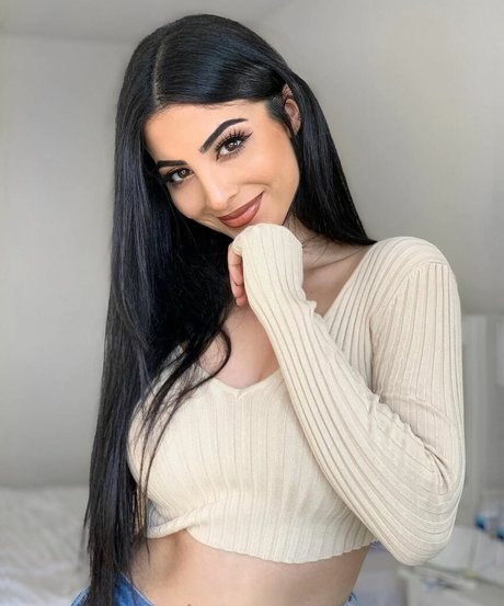 Photo nue de fuite OnlyFans de Elwa Saleh