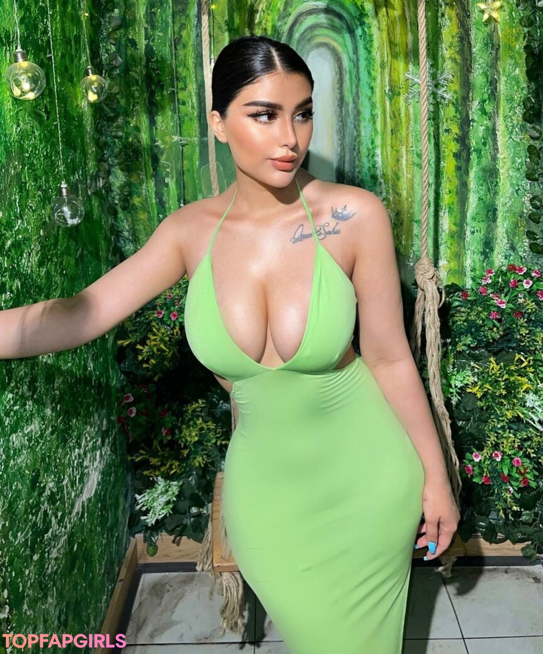 Photo nue de fuite OnlyFans de Shiraziyababy #29 Photo nue de fuite OnlyFans de Shiraziyababy #29