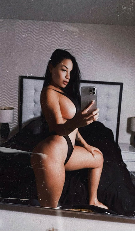 Photo nue de fuite OnlyFans de La Damosky