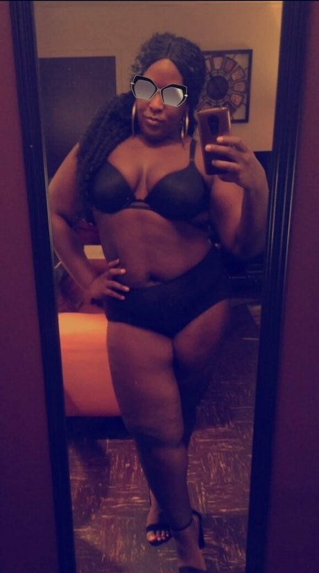 Photo nue de fuite OnlyFans de Creamytrans513