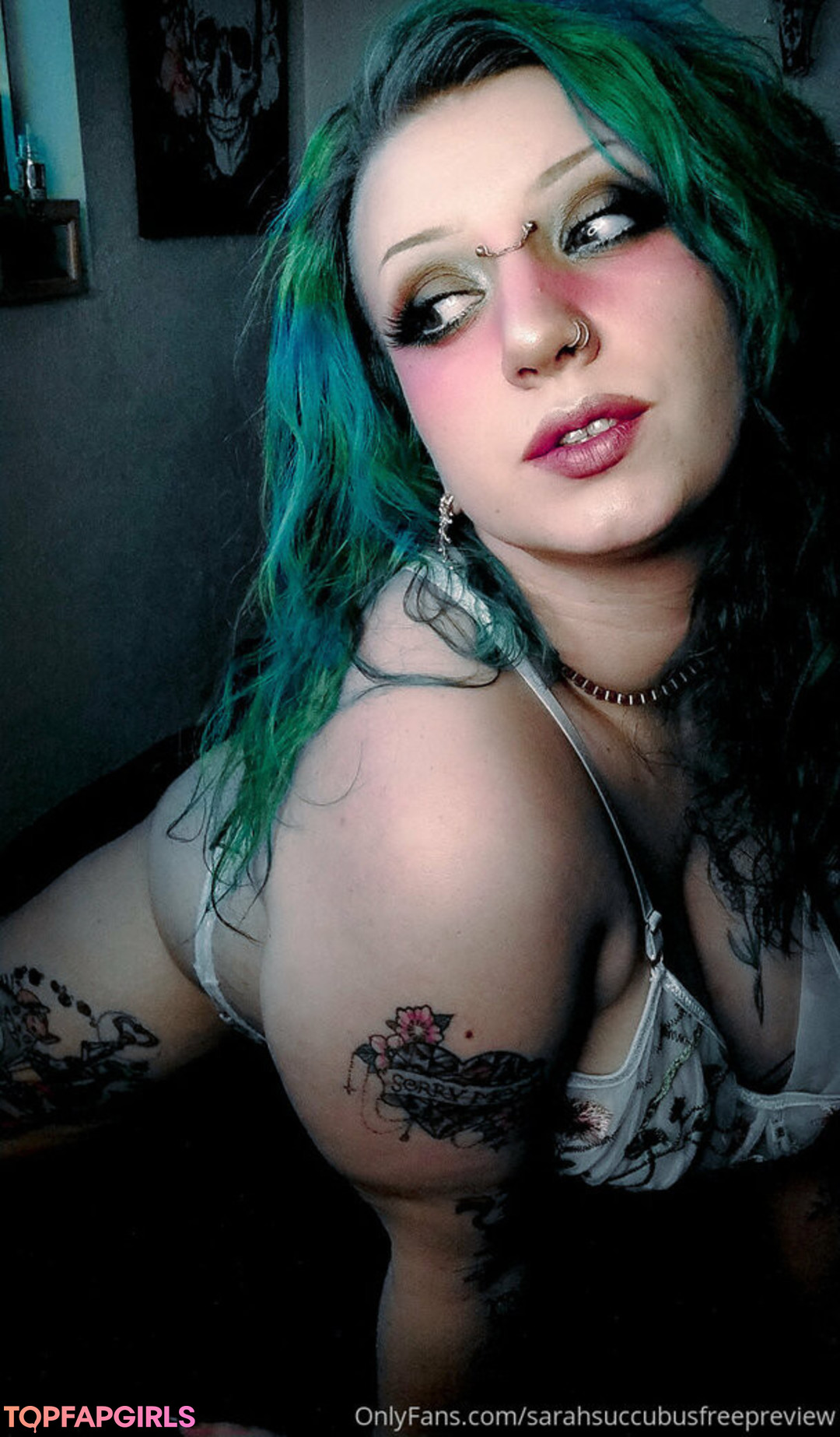 Photo nue de fuite OnlyFans de Sarahsuccubusfreepreview #35 Photo nue de fuite OnlyFans de Sarahsuccubusfreepreview #35