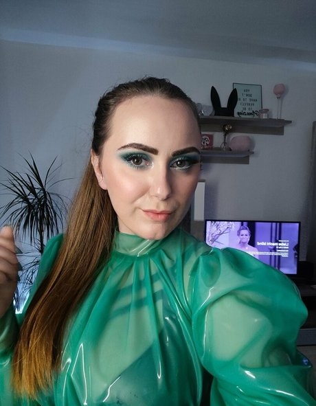 Madame.alaska.official