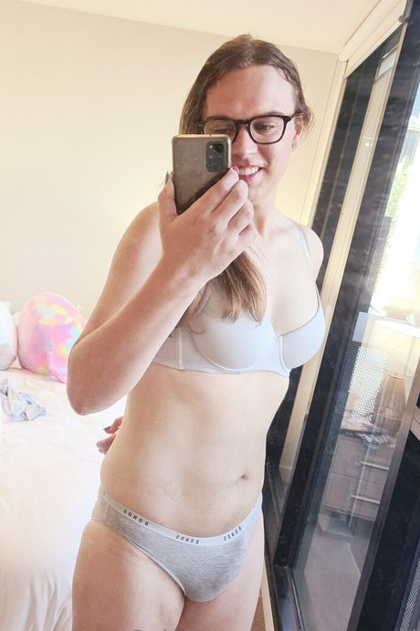 Photo nue de fuite OnlyFans de Msamyrei