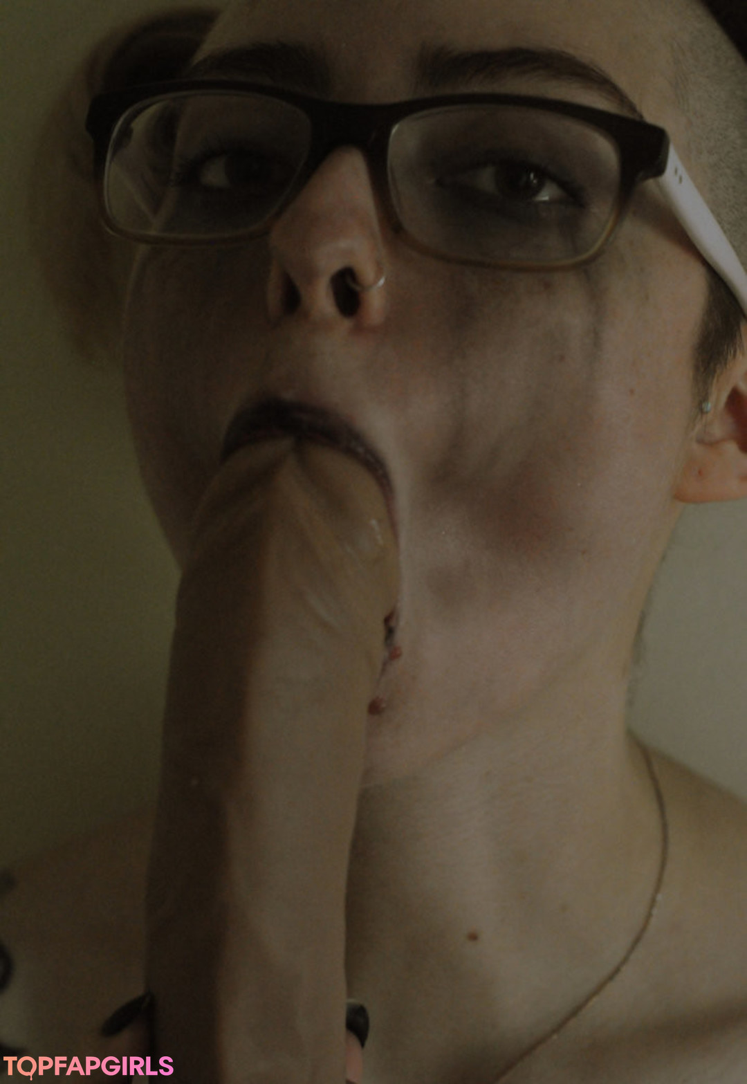 Photo nue de fuite OnlyFans de Caring Erin #62 Photo nue de fuite OnlyFans de Caring Erin #62