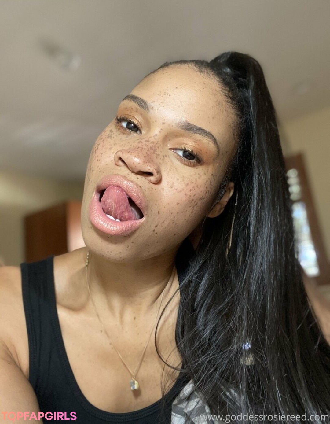 Photo nue de fuite OnlyFans de Goddessrosiereed #16 Photo nue de fuite OnlyFans de Goddessrosiereed #16