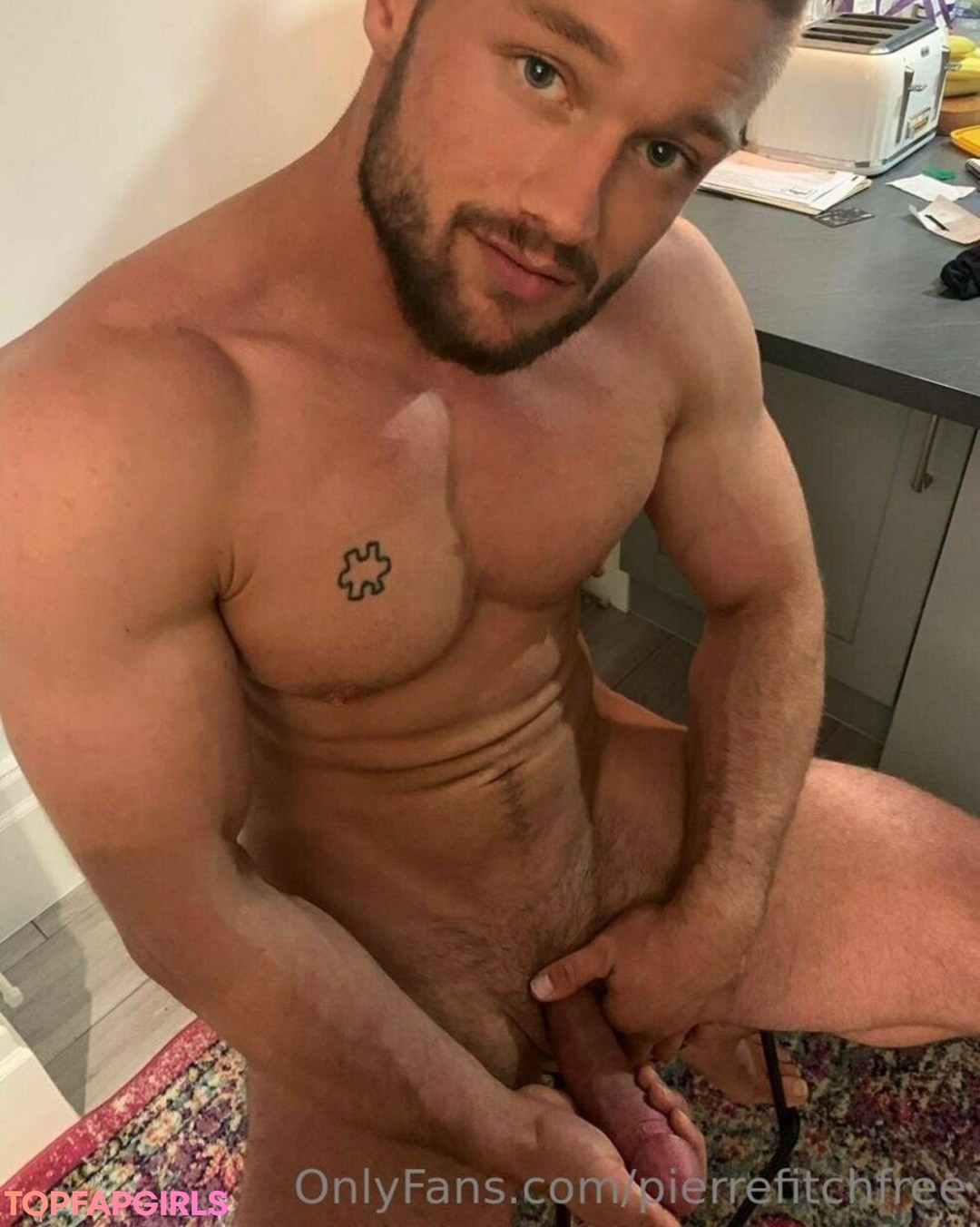 Photo nue de fuite OnlyFans de Pierrefitchfree #8 Photo nue de fuite OnlyFans de Pierrefitchfree #8