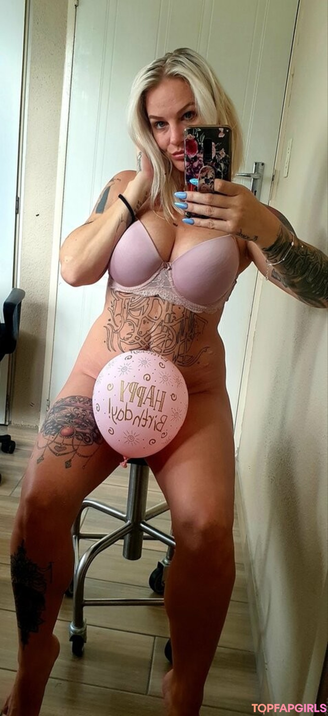 Photo nue de fuite OnlyFans de Southafricansweetheart #6 Photo nue de fuite OnlyFans de Southafricansweetheart #6