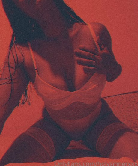 Holysinnerxxx