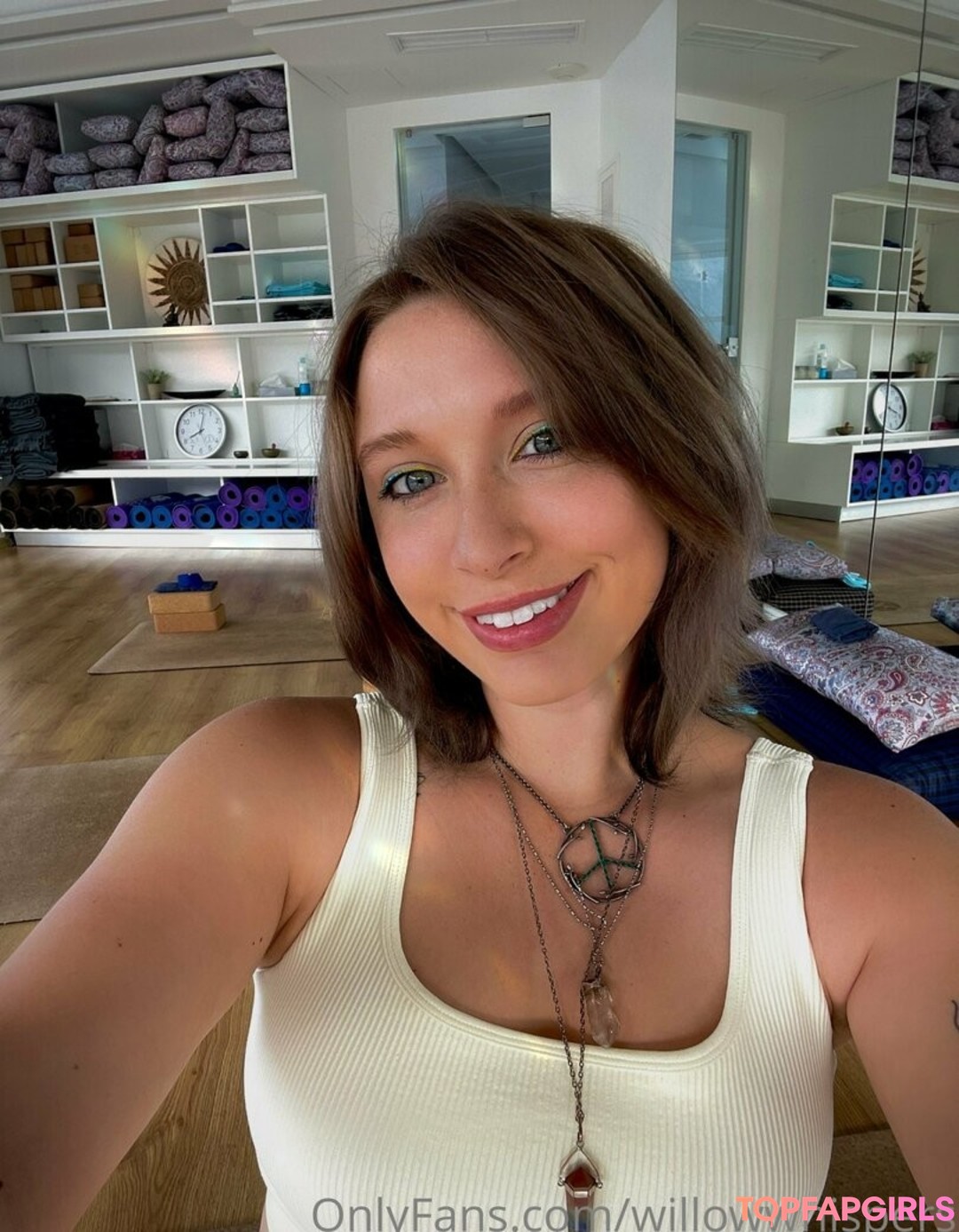 Photo nue de fuite OnlyFans de Willowwhispers #14 Photo nue de fuite OnlyFans de Willowwhispers #14