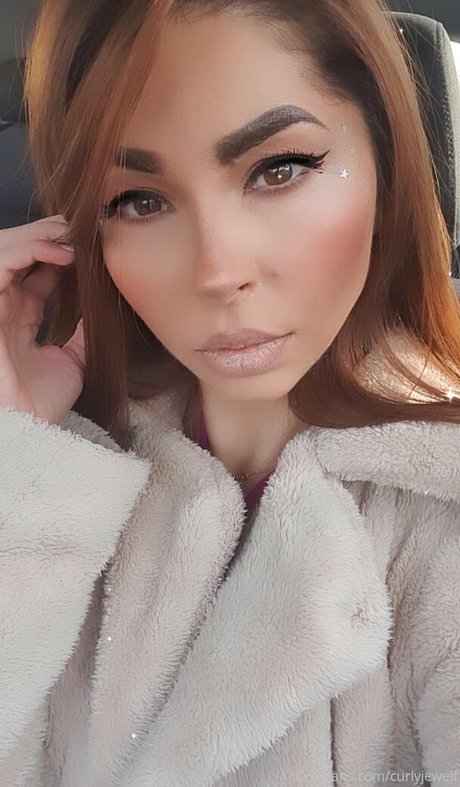 Photo nue de fuite OnlyFans de Curlyjewelfree