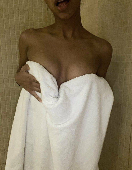 Photo nue de fuite OnlyFans de Dayanawifey