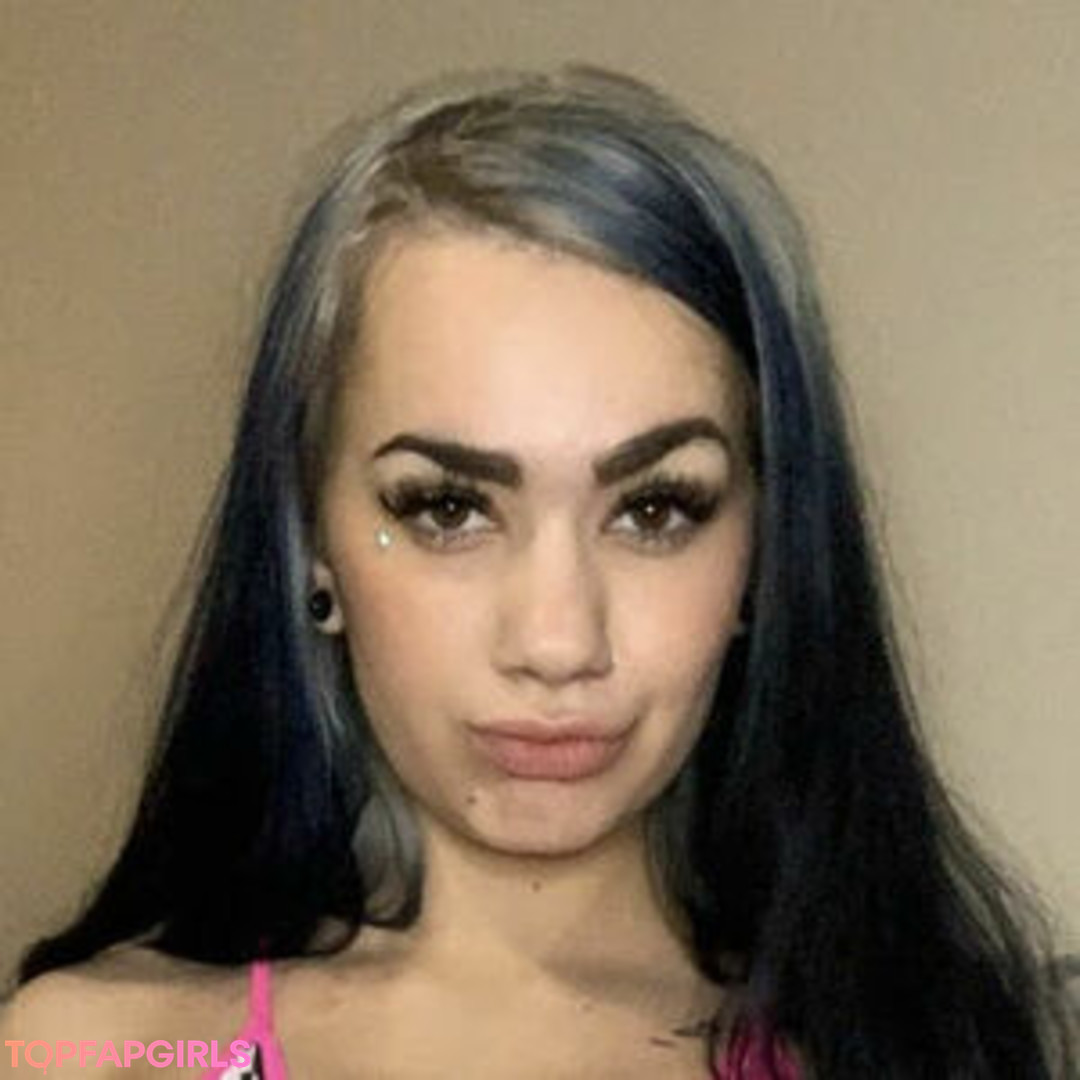 Photo nue de fuite OnlyFans de Trillijuana #8 Photo nue de fuite OnlyFans de Trillijuana #8