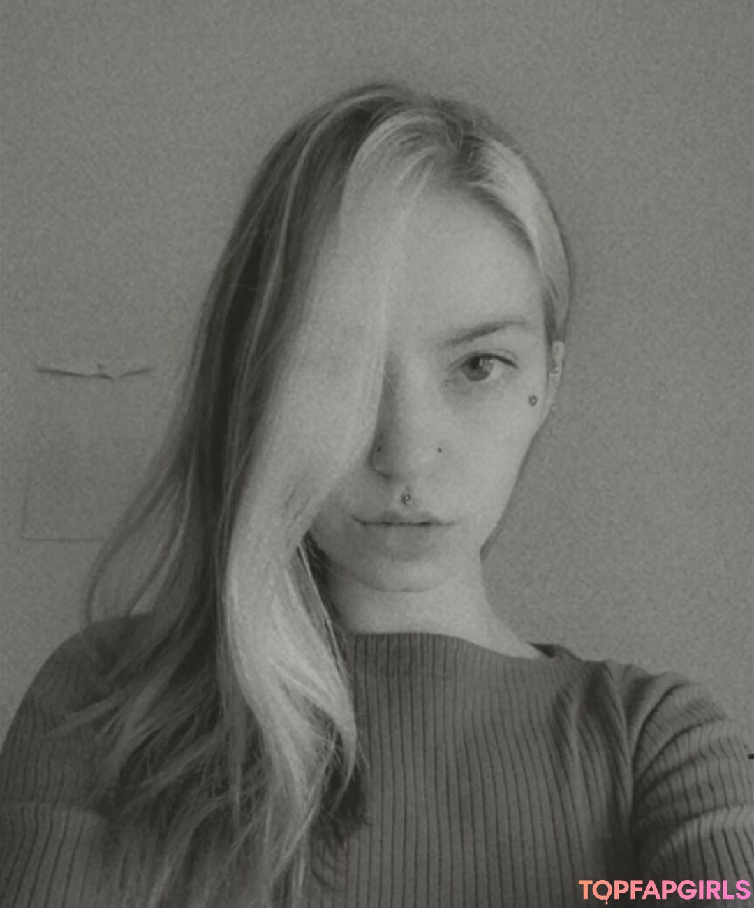 Photo nue de fuite OnlyFans de Violetscabaret #20 Photo nue de fuite OnlyFans de Violetscabaret #20