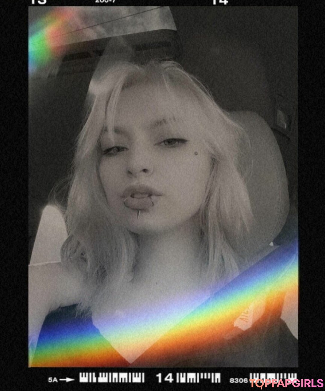 Photo nue de fuite OnlyFans de Violetscabaret #22 Photo nue de fuite OnlyFans de Violetscabaret #22