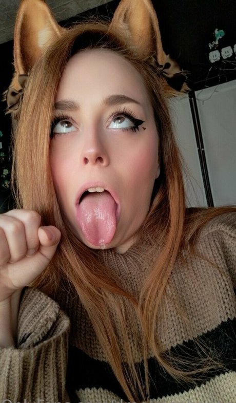 DroolingAhegaoQueen