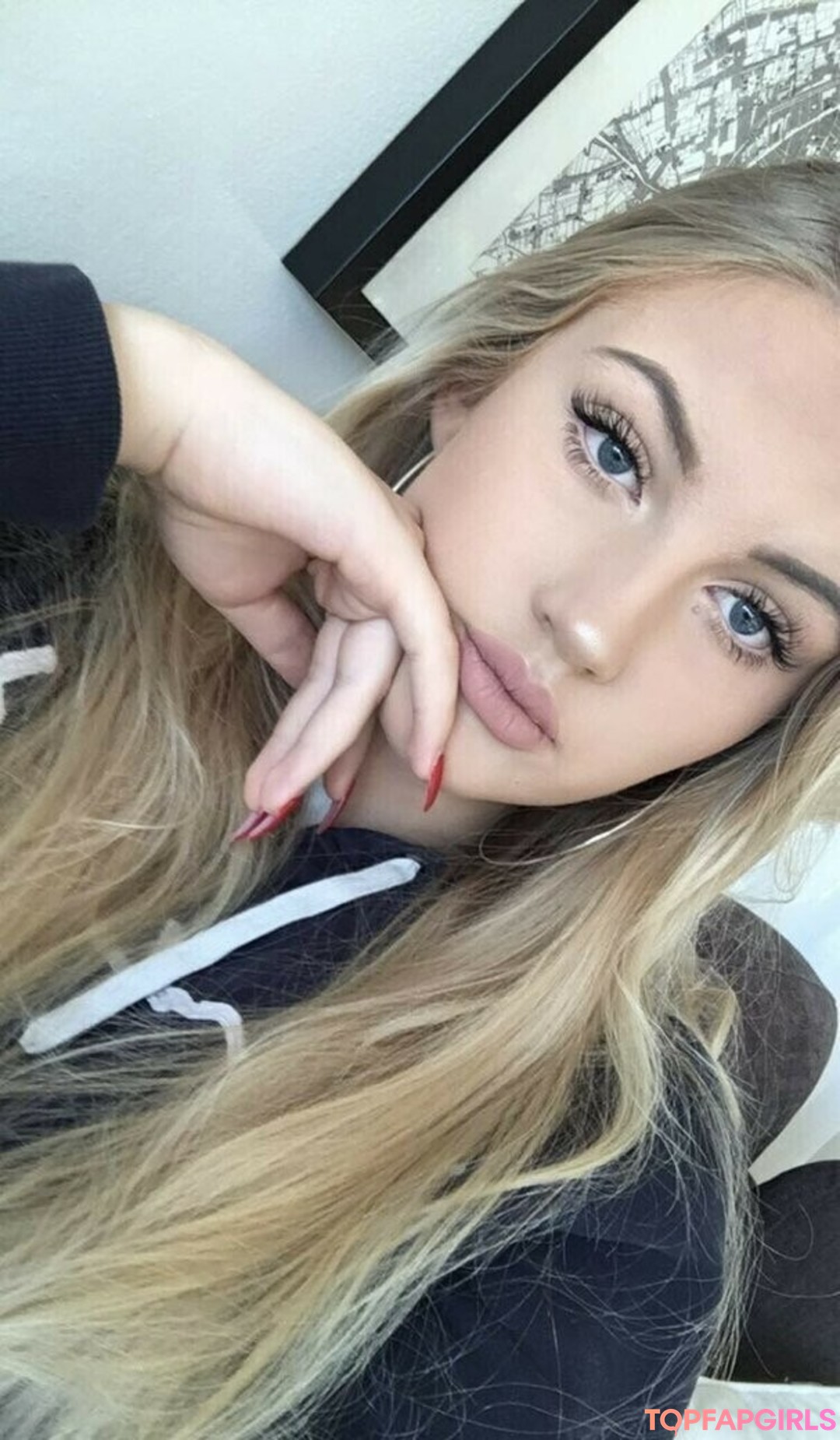 Photo nue de fuite OnlyFans de Elsathora #1184