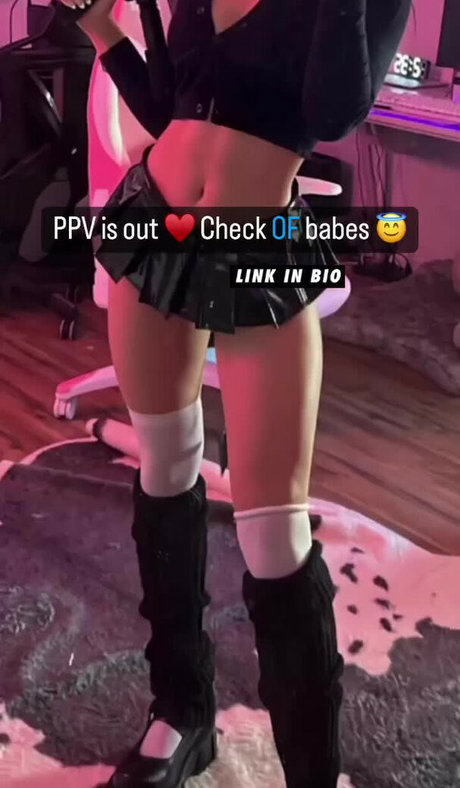 Photo nue de fuite OnlyFans de Rin Atsumi
