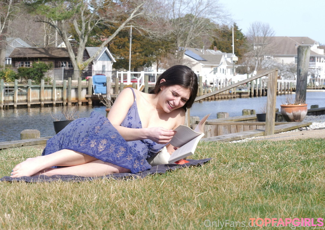 Photo nue de fuite OnlyFans de Leah Gotti #1829