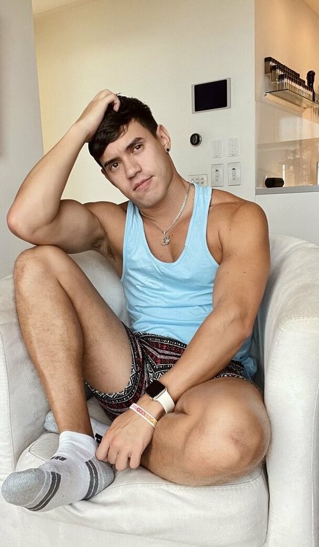 Photo nue de fuite OnlyFans de Oliverhuntxxx