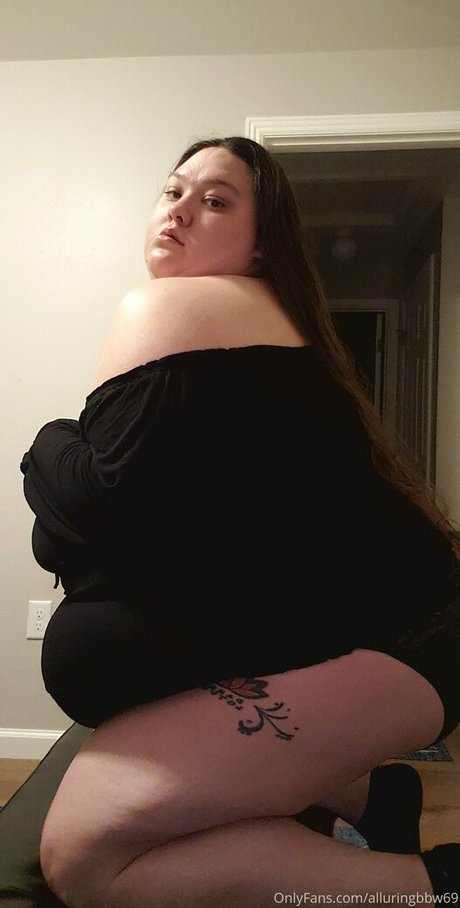 Photo nue de fuite OnlyFans de Alluringbbw69