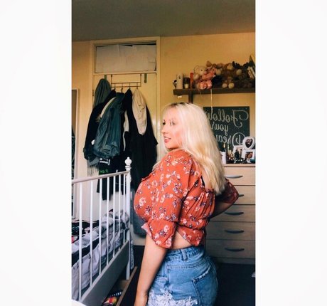 Photo nue de fuite OnlyFans de Shona Colson
