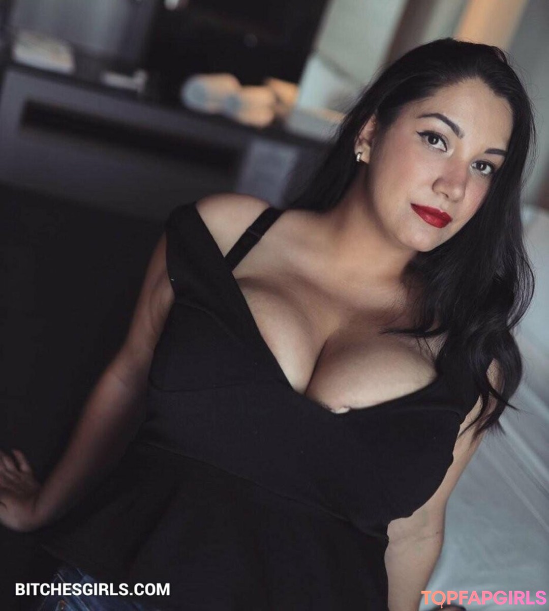 Photo nue de fuite OnlyFans de Isa Malone #91 Photo nue de fuite OnlyFans de Isa Malone #91