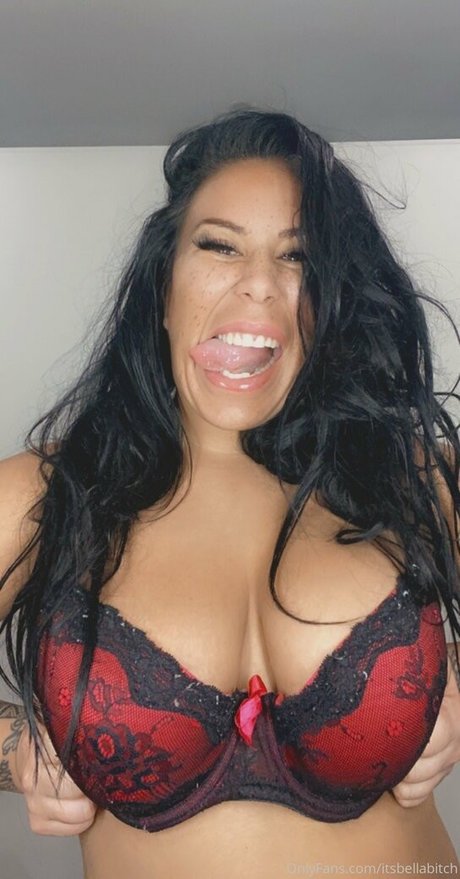 Photo nue de fuite OnlyFans de Belle Midnight