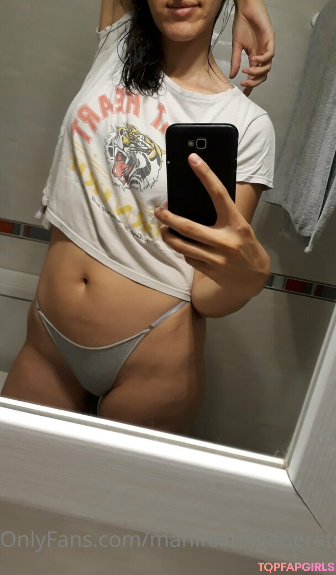 Photo nue de fuite OnlyFans de Manifestingeneratorbaby #10 Photo nue de fuite OnlyFans de Manifestingeneratorbaby #10