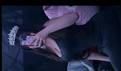 Photo nue de fuite OnlyFans de Cybersidegf
