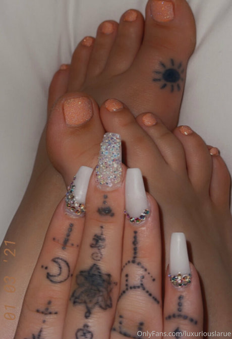 Photo nue de fuite OnlyFans de Luxuriouslarue