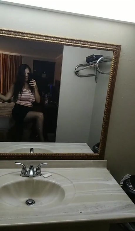 Photo nue de fuite OnlyFans de Snowbunny2299