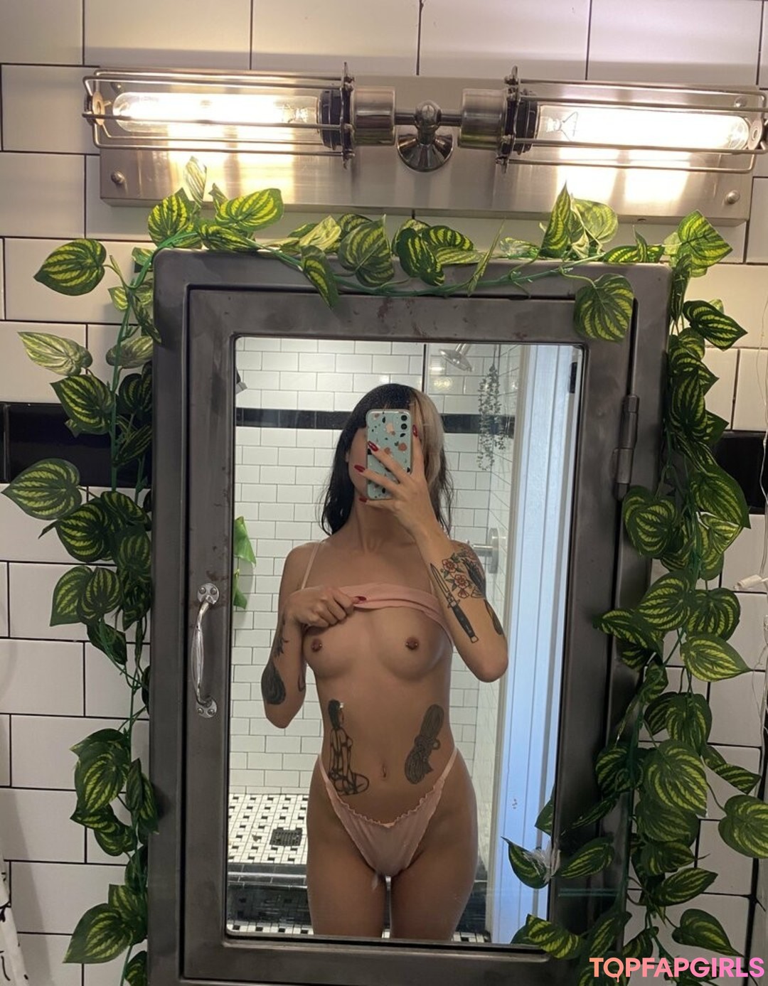 Photo nue de fuite OnlyFans de Whoreticulture #5 Photo nue de fuite OnlyFans de Whoreticulture #5