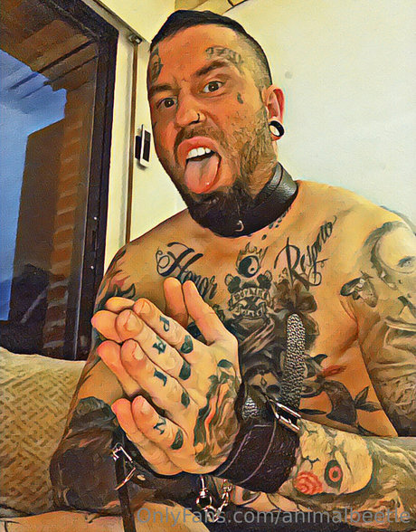Photo nue de fuite OnlyFans de Animalbeetle