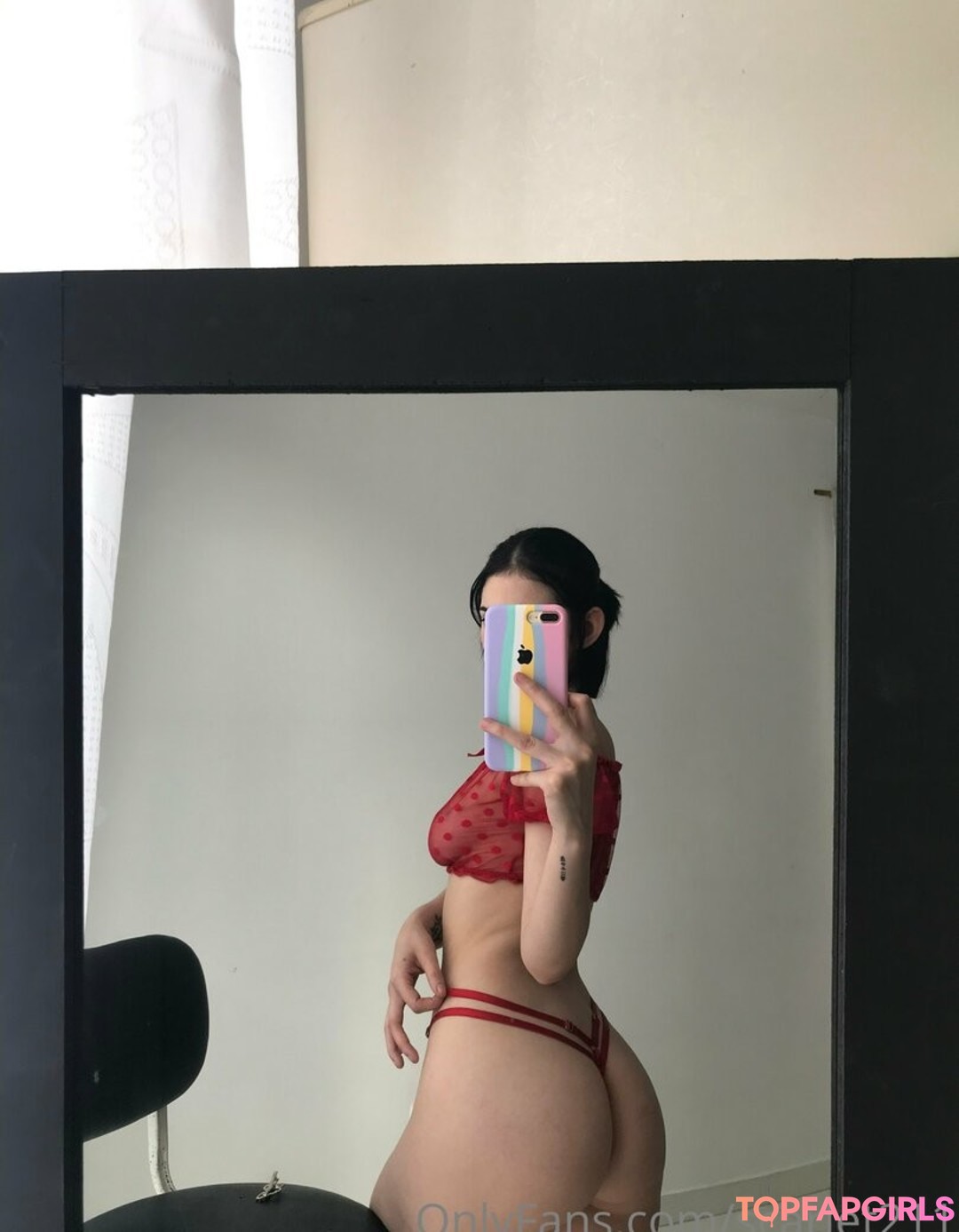 Photo nue de fuite OnlyFans de Scarlet Ruz #2 Photo nue de fuite OnlyFans de Scarlet Ruz #2