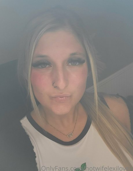 Hotwifelexilovex