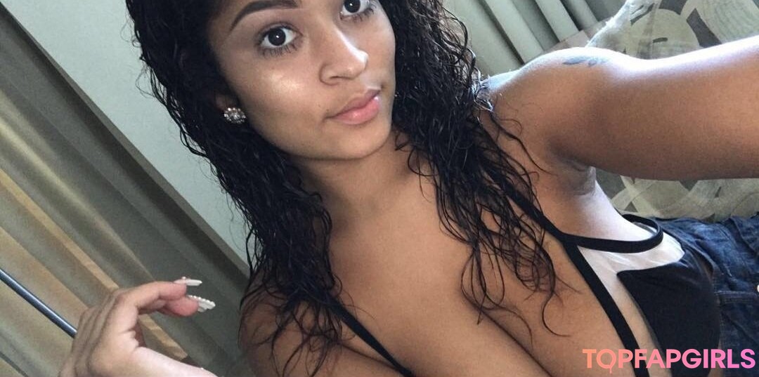 Photo nue de fuite OnlyFans de Patrise Kaitlyn #7 Photo nue de fuite OnlyFans de Patrise Kaitlyn #7