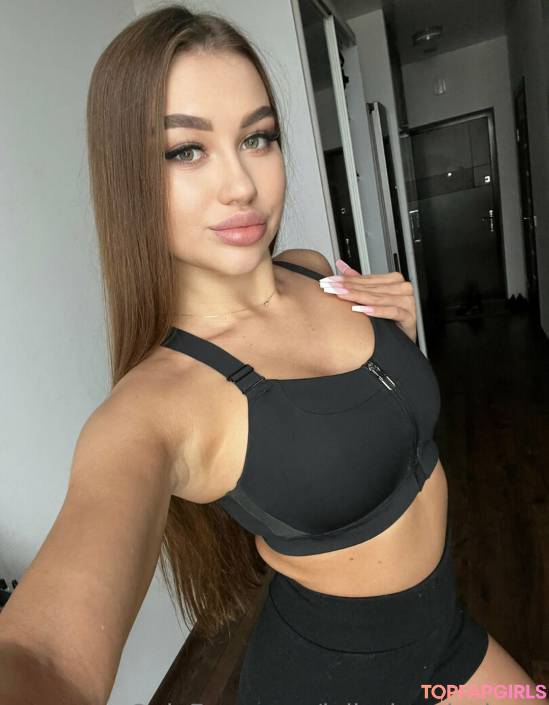 Photo nue de fuite OnlyFans de Leilakaminskaya #29 Photo nue de fuite OnlyFans de Leilakaminskaya #29