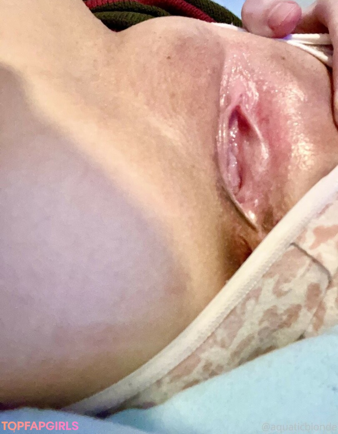 Photo nue de fuite OnlyFans de Porcelainblues #14 Photo nue de fuite OnlyFans de Porcelainblues #14