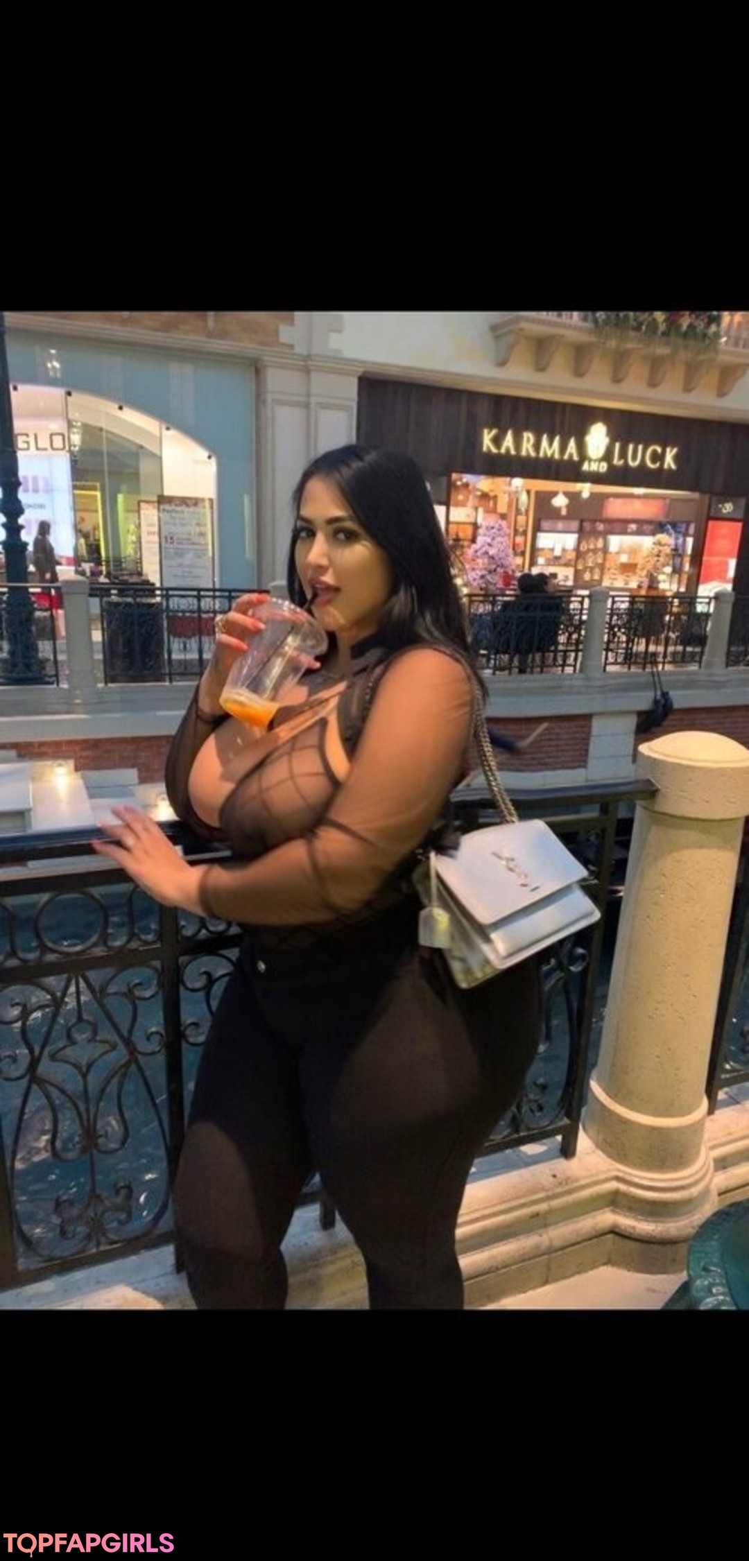 Photo nue de fuite OnlyFans de Realdiamonddoll #6 Photo nue de fuite OnlyFans de Realdiamonddoll #6