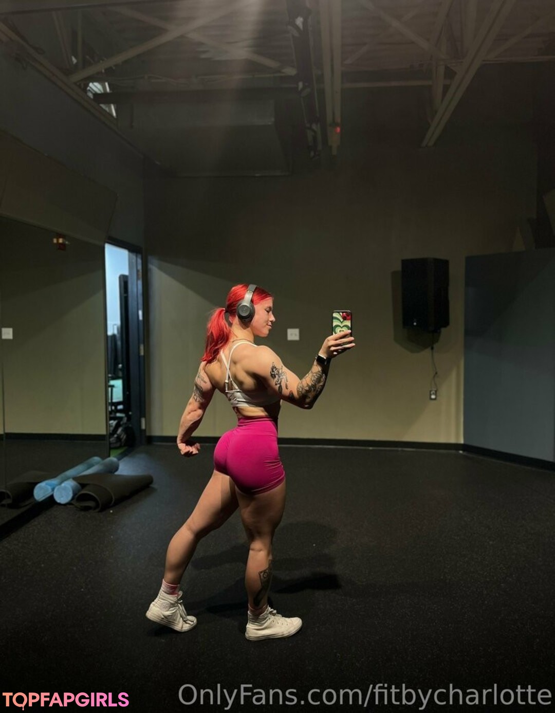 Photo nue de fuite OnlyFans de Fitbycharlotte #32 Photo nue de fuite OnlyFans de Fitbycharlotte #32