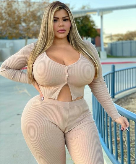 Photo nue de fuite OnlyFans de Michelle Mendez
