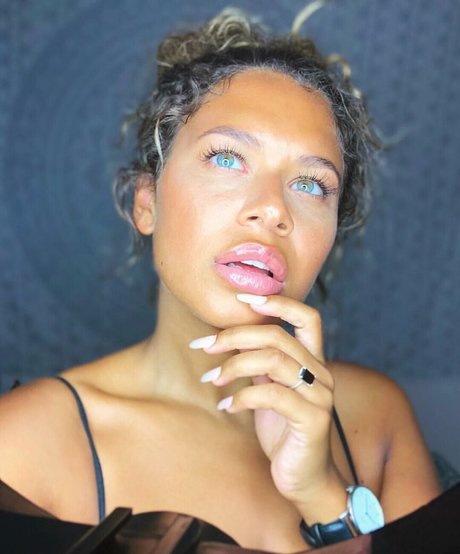 Chanelle Mauricette Photo nue de fuite OnlyFans de Chanelle Mauricette #42